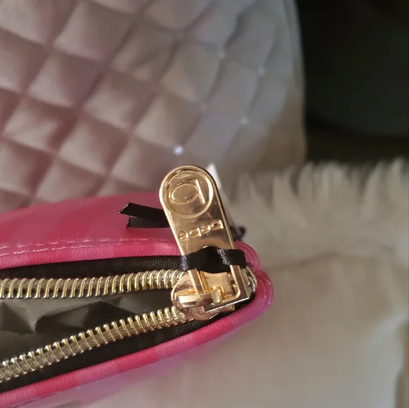 BEBE SEXY KISSES COSMETIC BAG - Picture 6 of 7